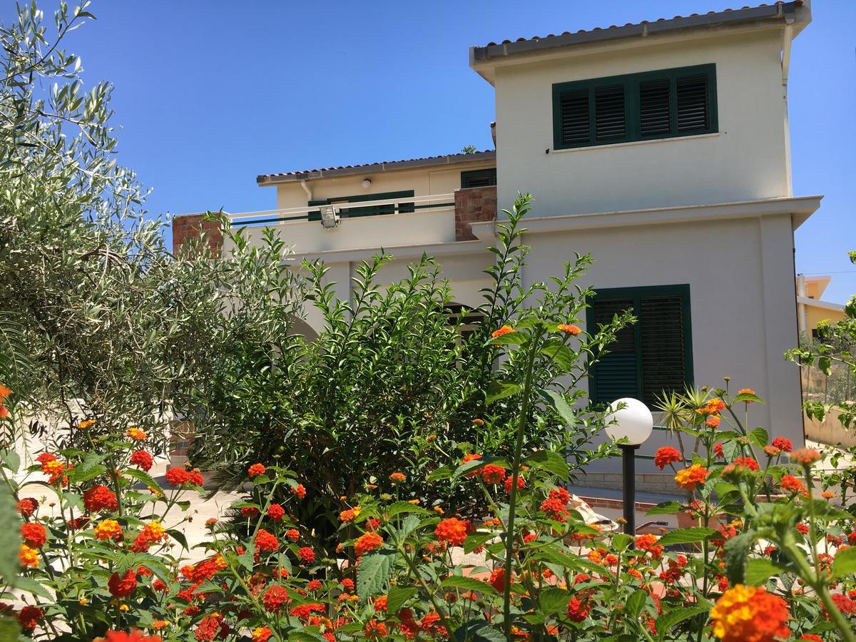 Villa Del Falso Pepe 아볼라 외부 사진